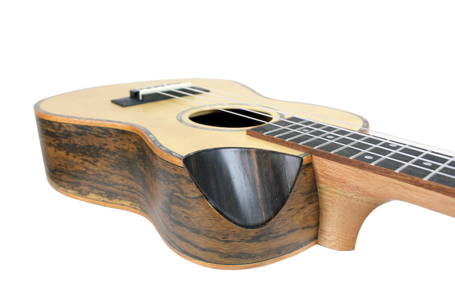 Reno RU380CE Concert Ukulele (naturlig)